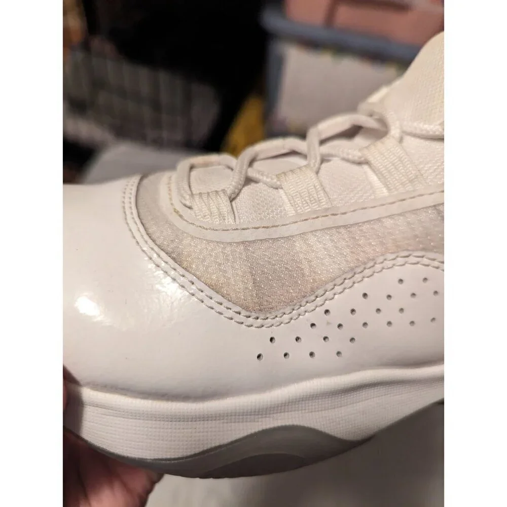 Nike Air Jordan 11 Comfort Low CZ 0907-100 Youth size 5.5 white army navy